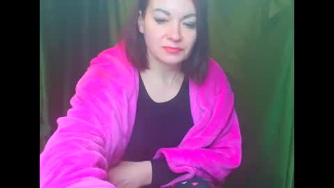 milana9732 online show from April 12, 2026, 3:28 pm
