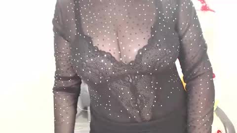 Snapshot of milana_blake chatting on February 15, 2025, 4:23 pm Milana online show from February 15, 2025, 4:23 pm
