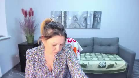Snapshot of milana_blake chatting on March 11, 2025, 4:29 pm Milana online show from March 11, 2025, 4:29 pm