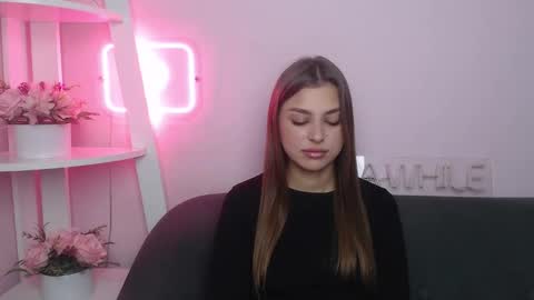 milanaangelas online show from October 31, 2025, 5:52 am