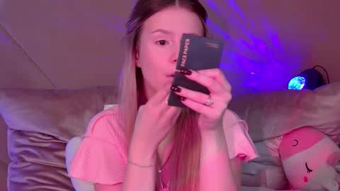 Snapshot of milanabalmain chatting on November 24, 2025, 4:23 am MilanaBalmain online show from November 24, 2025, 4:23 am