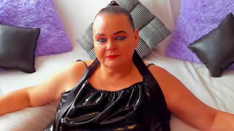 Lana online show from September 27, 2025, 8:19 am