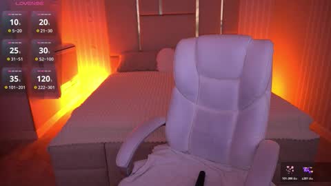 Milana online show from October 25, 2025, 1:18 pm