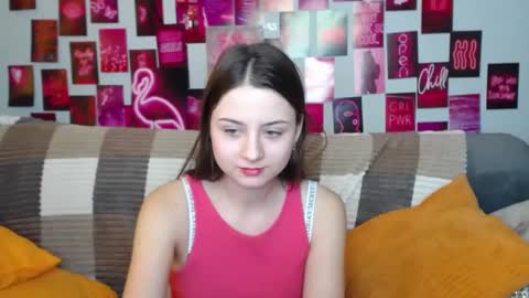 Snapshot of milanaroz chatting on February 9, 2025, 12:19 pm milanaroz online show from February 9, 2025, 12:19 pm