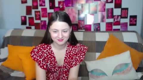 Snapshot of milanaroz chatting on March 9, 2025, 5:44 am milanaroz online show from March 9, 2025, 5:44 am