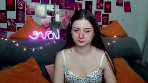 Snapshot of milanaroz chatting on November 2, 2025, 6:05 am milanaroz online show from November 2, 2025, 6:05 am