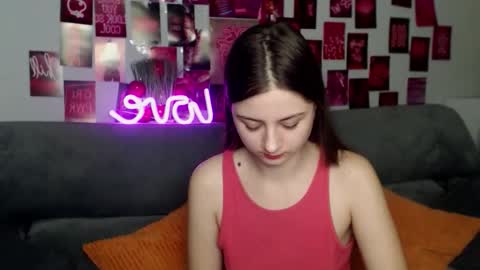 Snapshot of milanaroz chatting on November 23, 2025, 5:57 pm milanaroz online show from November 23, 2025, 5:57 pm