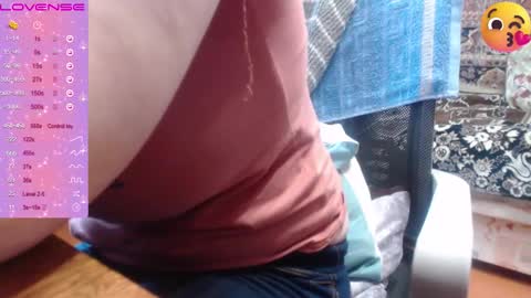 Snapshot of milanasvethoney chatting on October 17, 2025, 11:02 am Luna-- link in bio online show from October 17, 2025, 11:02 am