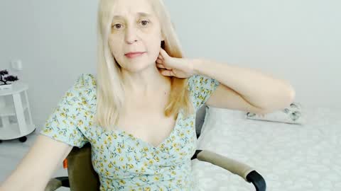 Milena online show from January 29, 2025, 7:36 am