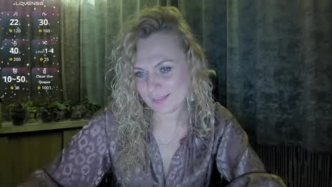 milanna_x online show from November 10, 2025, 6:18 pm