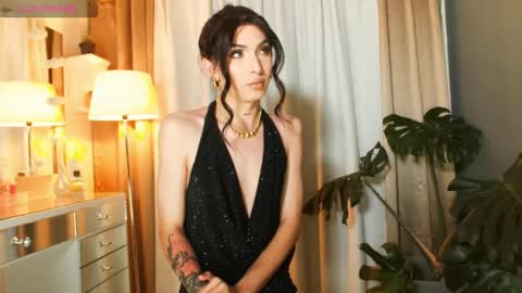 Snapshot of milansantana24 chatting on November 11, 2025, 1:05 am MILAN SANTANA online show from November 11, 2025, 1:05 am