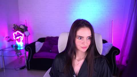 Snapshot of milashalovely chatting on December 30, 2024, 12:00 am Milasha online show from December 30, 2024, 12:00 am