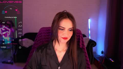 Snapshot of milashalovely chatting on January 7, 2025, 6:48 am Milasha online show from January 7, 2025, 6:48 am