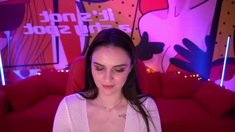 Snapshot of milashalovely chatting on February 4, 2025, 10:00 am Milasha online show from February 4, 2025, 10:00 am