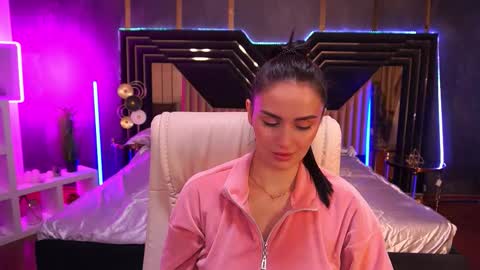 Snapshot of milashalovely chatting on October 21, 2025, 7:09 am Milasha online show from October 21, 2025, 7:09 am