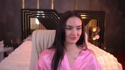 Snapshot of milashalovely chatting on December 4, 2025, 2:48 pm Milasha online show from December 4, 2025, 2:48 pm