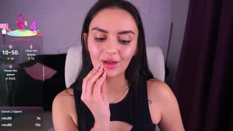 Snapshot of milashalovely chatting on December 13, 2025, 11:21 pm Milasha online show from December 13, 2025, 11:21 pm