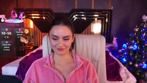 Snapshot of milashalovely chatting on January 7, 2026, 2:52 pm Milasha online show from January 7, 2026, 2:52 pm