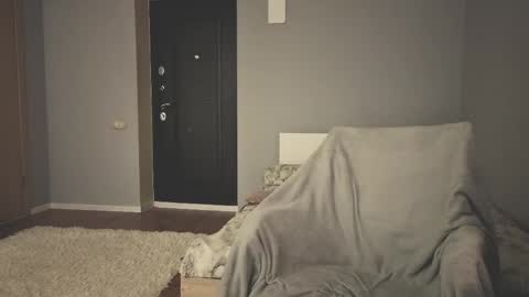 Mila online show from April 8, 2026, 12:10 am