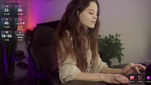 milastoyne online show from October 29, 2025, 6:15 am