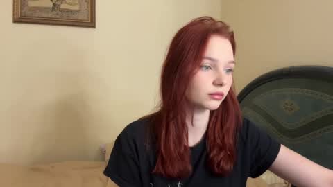 Snapshot of milav_ chatting on March 21, 2026, 10:53 am Lana online show from March 21, 2026, 10:53 am