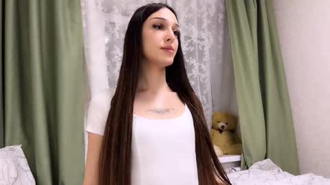 Snapshot of milaxmme chatting on December 15, 2025, 4:44 pm Milana online show from December 15, 2025, 4:44 pm