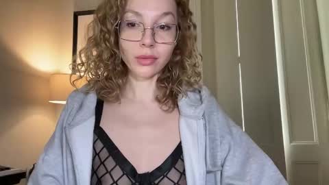 Snapshot of milayah chatting on January 6, 2026, 10:08 am Mila online show from January 6, 2026, 10:08 am