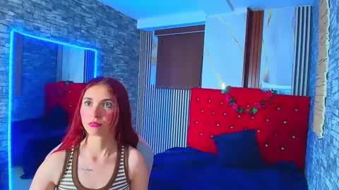 Ana online show from November 7, 2025, 10:43 pm