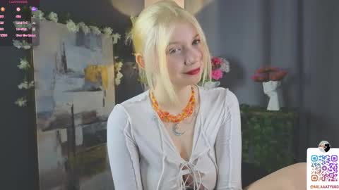 Snapshot of mildredbain chatting on February 17, 2025, 5:25 am Mila online show from February 17, 2025, 5:25 am