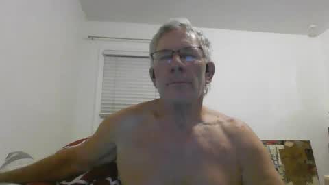 Milehi1958 online show from September 26, 2025, 10:52 am