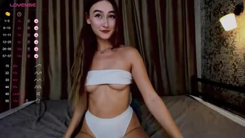 Mia online show from September 13, 2025, 9:31 am