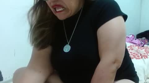 Snapshot of milena_hoot_ chatting on September 20, 2025, 2:12 am MILENA online show from September 20, 2025, 2:12 am