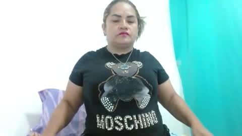 Snapshot of milena_hoot_ chatting on November 30, 2025, 8:13 pm MILENA online show from November 30, 2025, 8:13 pm