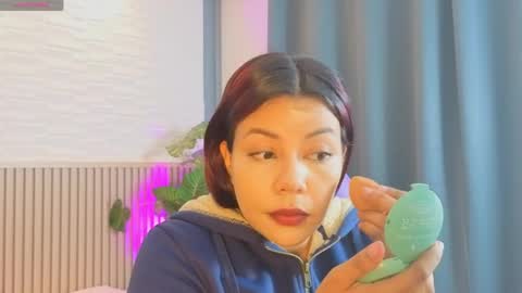 milena_lawson online show from April 13, 2026, 12:32 pm