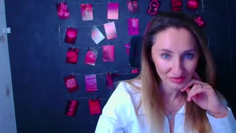Snapshot of milena_sunny_ chatting on January 6, 2026, 12:31 pm Milena online show from January 6, 2026, 12:31 pm