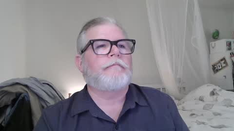 Snapshot of milesnash chatting on September 24, 2025, 1:20 am Miles Nash online show from September 24, 2025, 1:20 am