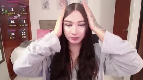 Snapshot of miley_baker chatting on September 10, 2025, 1:55 pm Miley online show from September 10, 2025, 1:55 pm