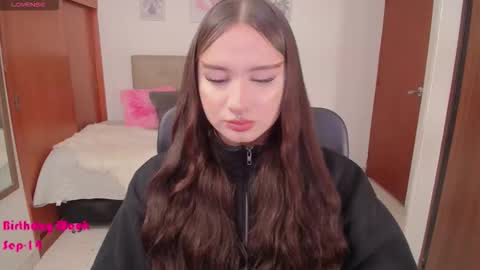 Snapshot of miley_baker chatting on September 13, 2025, 12:49 pm Miley online show from September 13, 2025, 12:49 pm