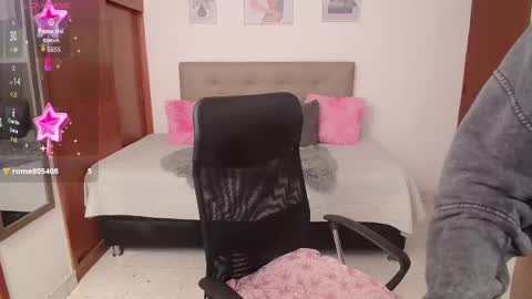 Snapshot of miley_baker chatting on October 13, 2025, 3:01 pm Miley online show from October 13, 2025, 3:01 pm