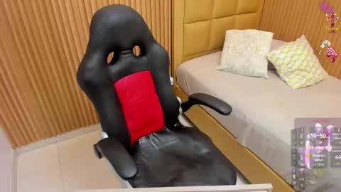 MILEY online show from October 17, 2025, 8:11 pm