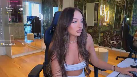 Miley Sin online show from December 19, 2025, 1:40 pm