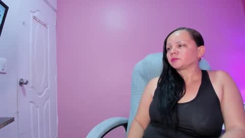Snapshot of milf_allixon chatting on March 6, 2026, 3:47 am milf_allixon online show from March 6, 2026, 3:47 am