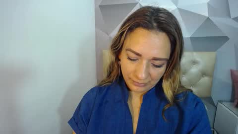 milf_hugeboobs online show from December 1, 2025, 6:24 pm