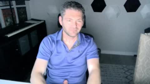 Snapshot of milf_hunter567 chatting on October 29, 2025, 2:08 pm milf_hunter567 online show from October 29, 2025, 2:08 pm