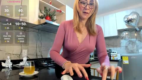 Snapshot of milfashley chatting on January 17, 2025, 6:23 pm ASHLEY online show from January 17, 2025, 6:23 pm