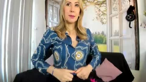 Snapshot of milfashley chatting on March 19, 2026, 12:53 pm ASHLEY online show from March 19, 2026, 12:53 pm