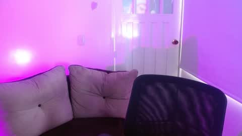 Snapshot of milfrosalie chatting on February 13, 2026, 10:17 pm Rosalie online show from February 13, 2026, 10:17 pm