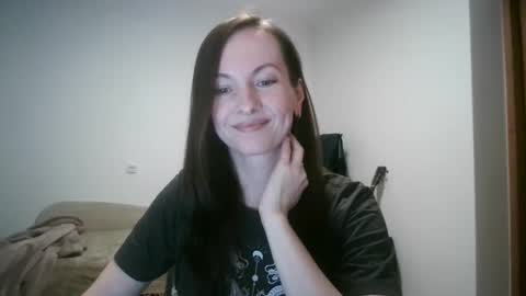 Snapshot of miliah chatting on October 13, 2025, 6:52 pm miliah online show from October 13, 2025, 6:52 pm