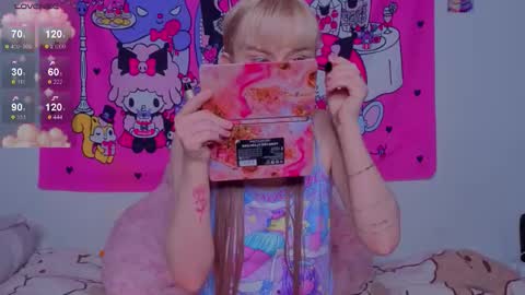 Snapshot of miliameow chatting on February 8, 2026, 8:12 pm Milia online show from February 8, 2026, 8:12 pm