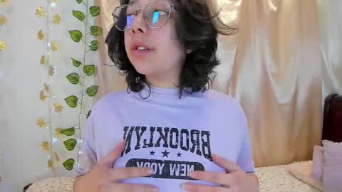 Millie online show from December 5, 2025, 2:14 pm